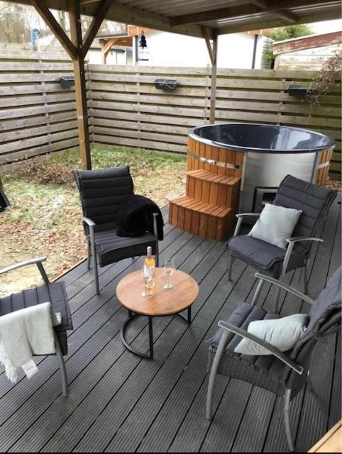 Hottub Forest Chalet Op De Veluwe! Putten Eksteriør bilde
